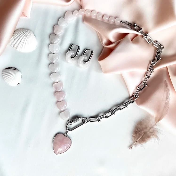 Колье с розовым кварцем и цирконами на цепи Tiffany